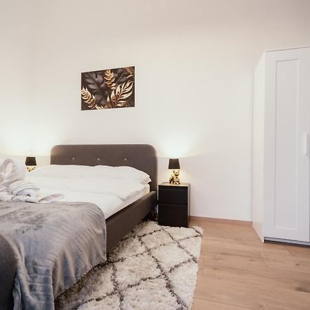 Modelia Apartment At Gellert Square Budapešť Exteriér fotografie